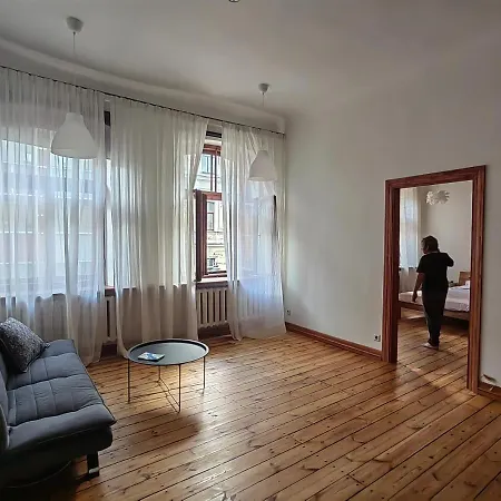Apartment Artists Next To Gertrudes Church Inspired By Mexico